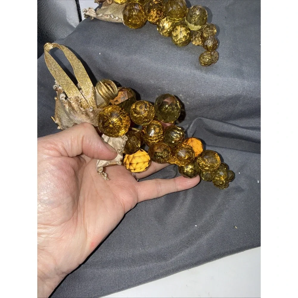 VTG Lucite Acrylic Faceted Grape Cluster Greenish Gold Leafs Set Of Two